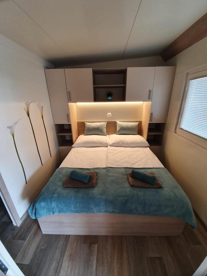 Mobile Home M&M ดราเก ภายนอก รูปภาพ