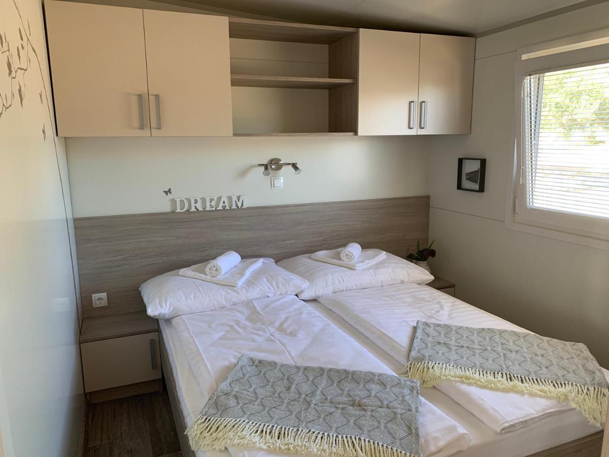 Mobile Home M&M ดราเก ภายนอก รูปภาพ